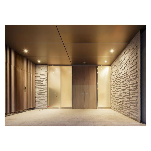 エントランス　建物の内部です