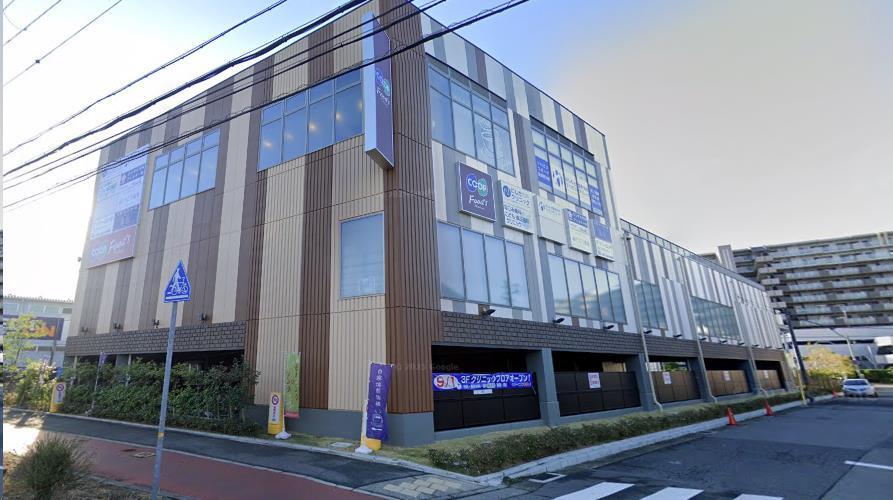 スーパー　コープ西宮南（スーパー）まで590m