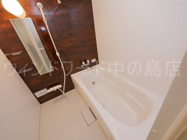 バス・シャワールーム　詳細は、ウィンドワード中の島店までご相談下さい。