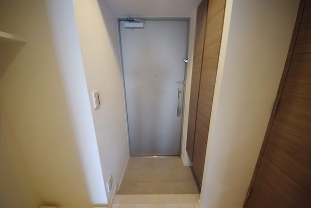 バウスフラッツ住吉の玄関写真