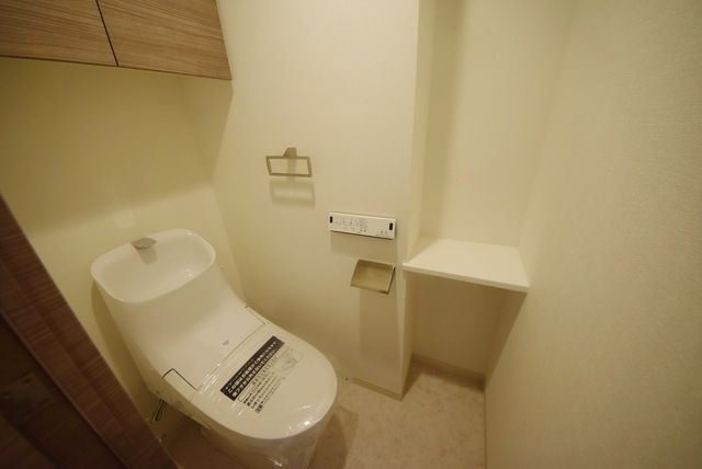 バウスフラッツ住吉のトイレ写真