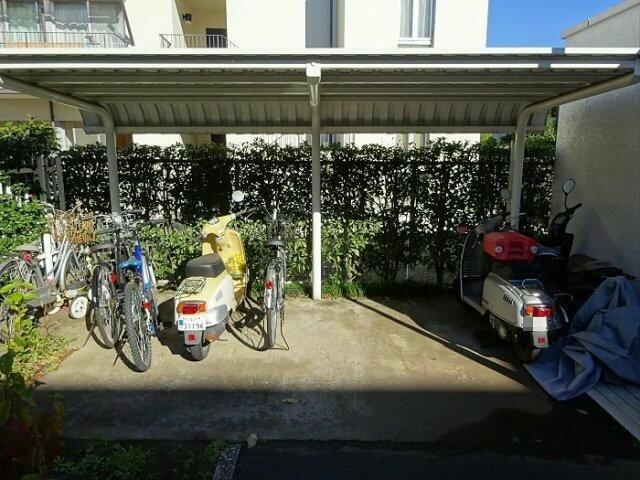 京王線 代田橋駅 徒歩5分 3階建 築41年の外観写真
