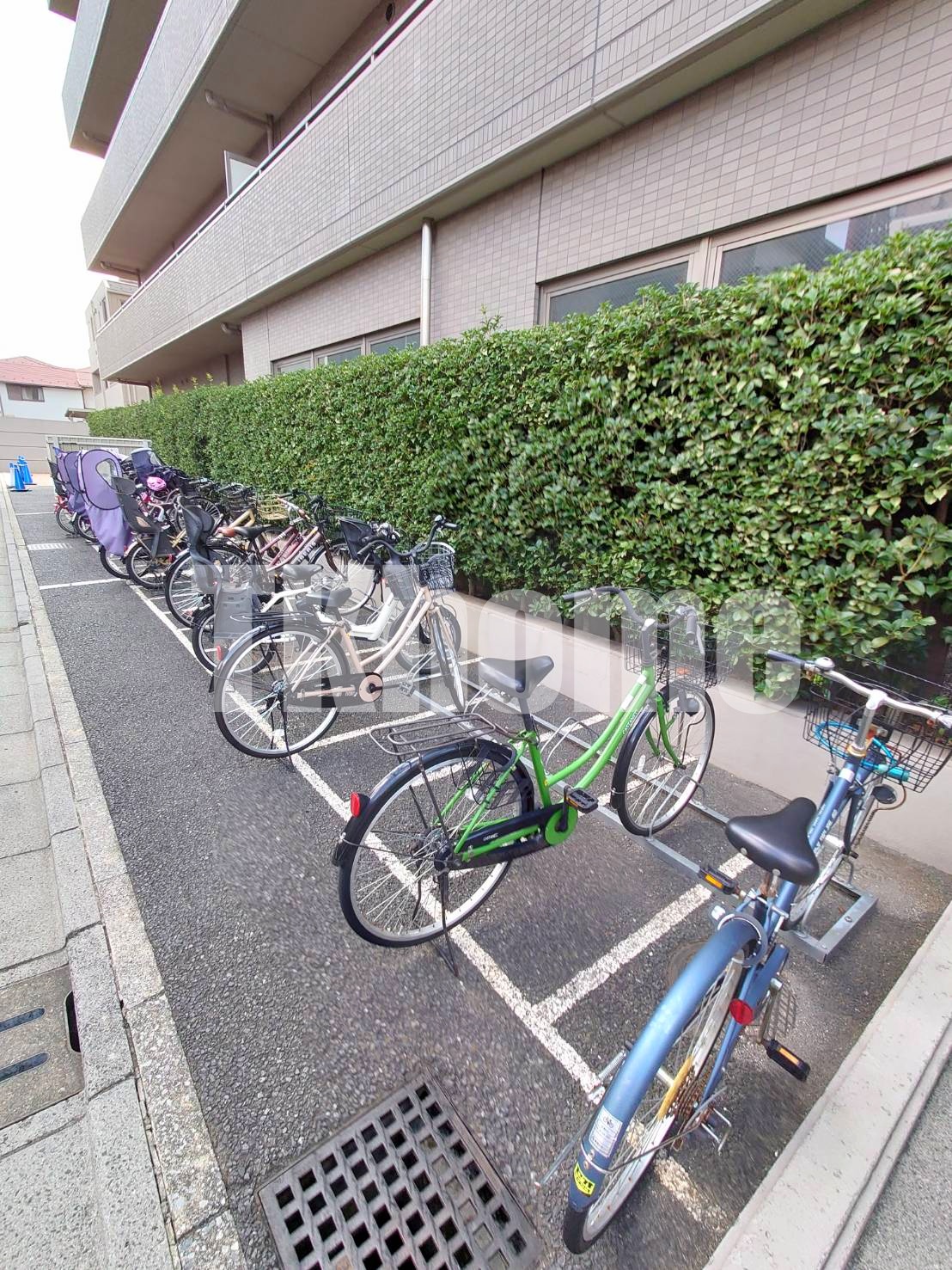 駐車場　駐輪場