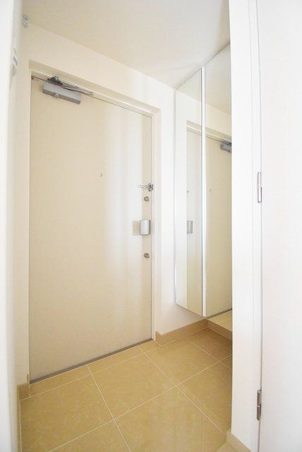 エステムプラザ町田ティアラの玄関写真