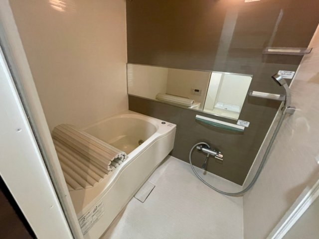 ＪＲ東海道本線 高槻駅 徒歩4分 6階建 築13年の風呂写真