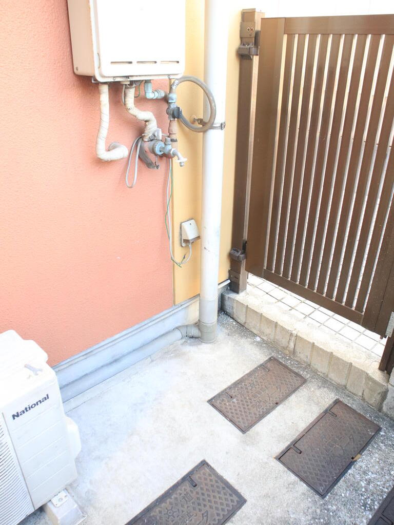 京急本線 新馬場駅 徒歩9分 4階建 築37年の内装写真