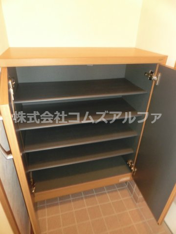 ヒルズTKの玄関写真