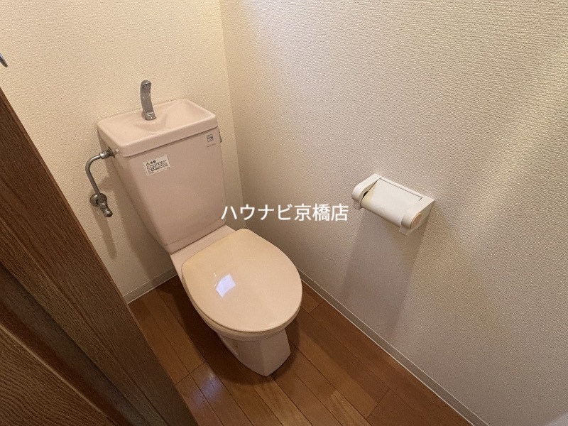 地下鉄谷町線 千林大宮駅 徒歩9分 3階建 築25年のトイレ写真