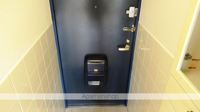 阪急甲陽線 甲陽園駅 徒歩23分 3階建 築35年の玄関写真