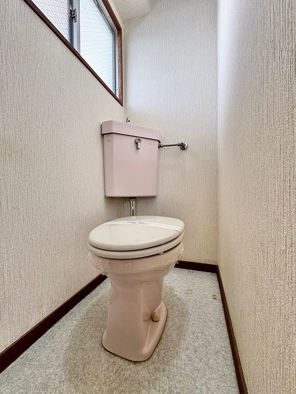 ＪＲ指宿枕崎線 郡元駅 徒歩20分 4階建 築41年のトイレ写真