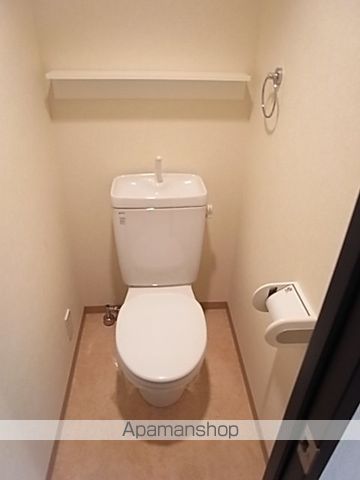 地下鉄鶴舞線 浄心駅 徒歩6分 7階建 築20年のトイレ写真