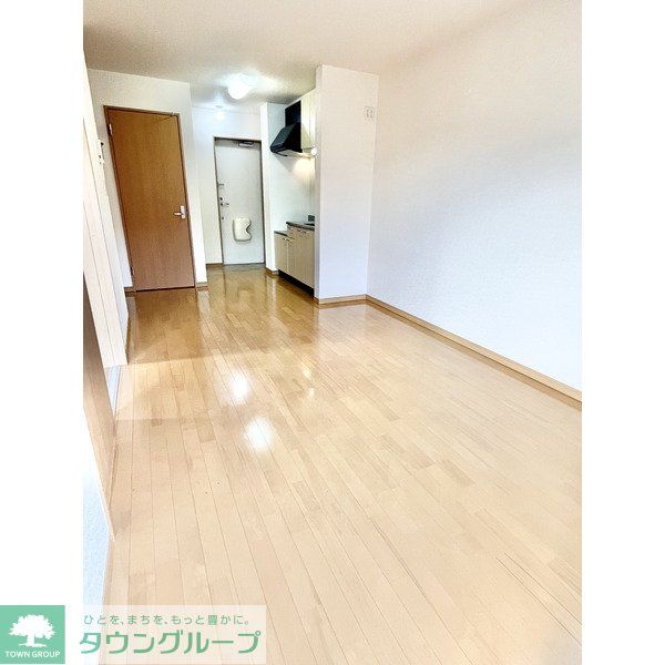 ビュー アイルB棟の居間写真