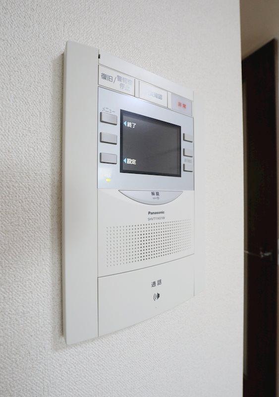 セキュリティ　モニター付きインターホン