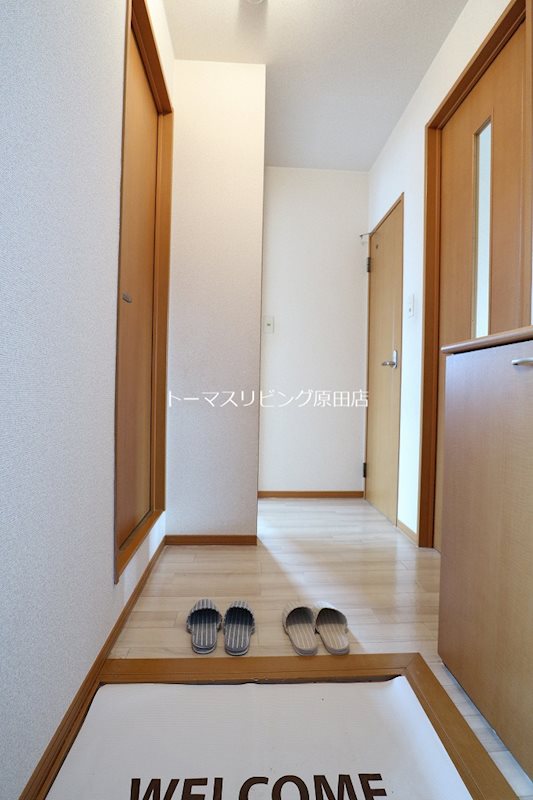玄関　201号室写真