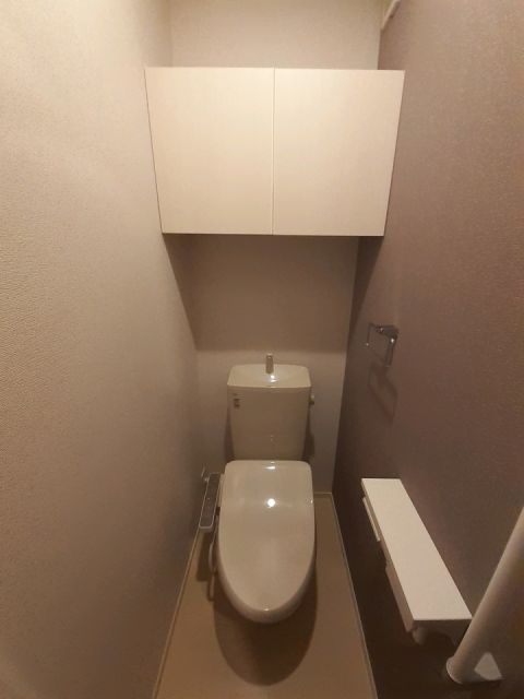 セレッソ花畑VIIIのトイレ写真