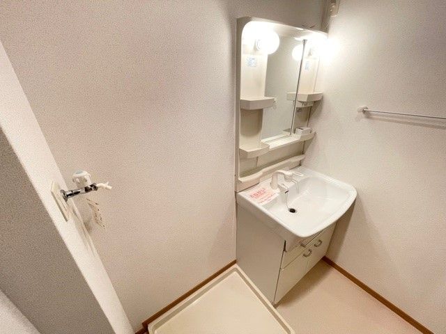 仙台市地下鉄南北線 富沢駅 徒歩12分 2階建 築19年の内装写真