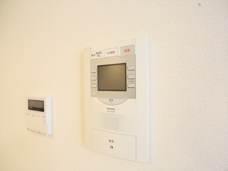 セキュリティ　ＴＶモニター付インターホン　同仕様写真