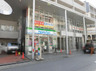 コンビニ　ファミリーマート 甲東園駅前店（コンビニ）まで170m