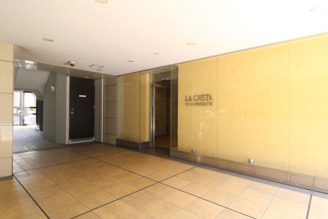 ラ・コスタ新宿余丁町の外観写真