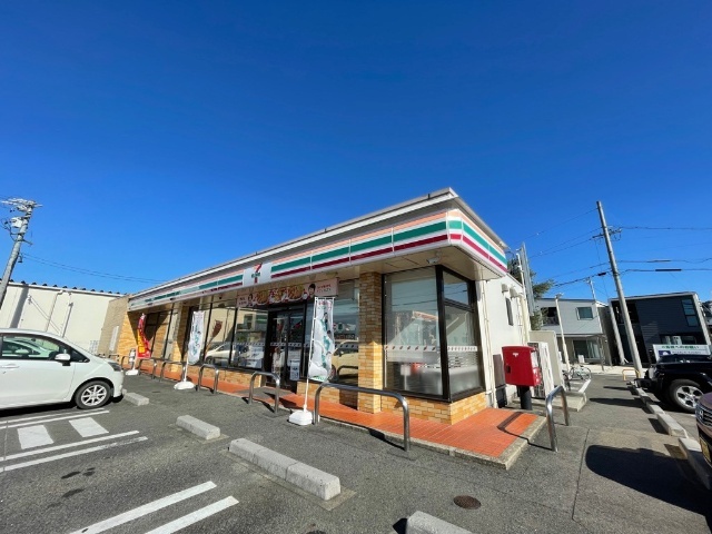 コンビニ　セブンイレブン名古屋如意店（コンビニ）まで301m