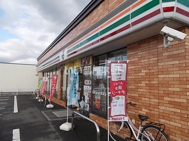 コンビニ　セブンイレブン恵庭泉町店（コンビニ）まで361m