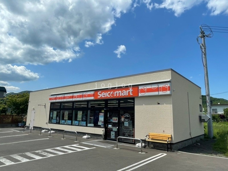 コンビニ　セイコーマート藤野1条店（コンビニ）まで154m