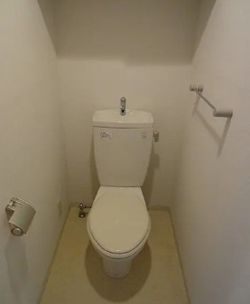 トイレ　別タイプ部屋　参考写真です