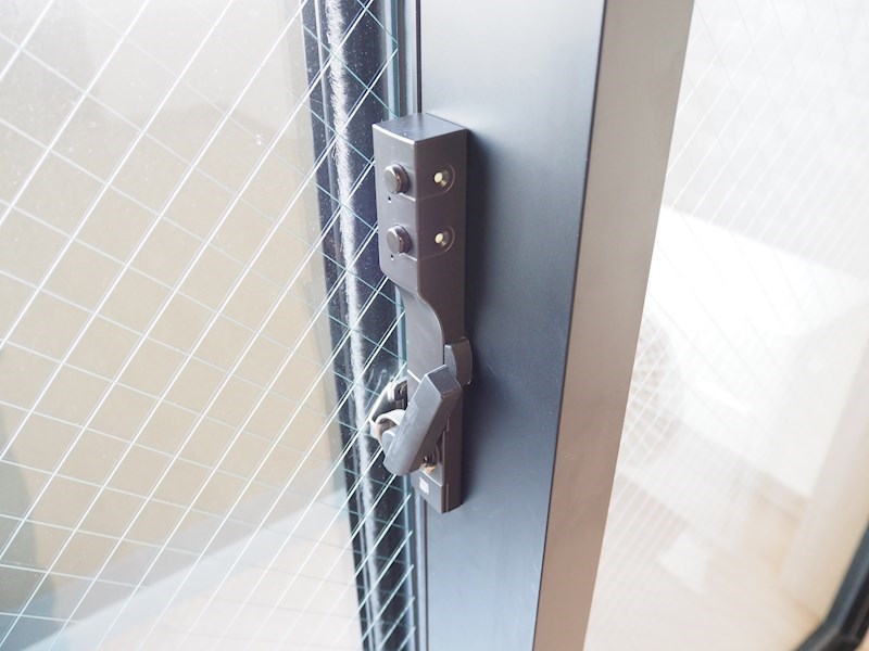 バルコニー　クレセント錠