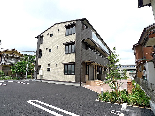 建物外観　ボスコのご紹介は(株)アソシエへお任せ下さい。