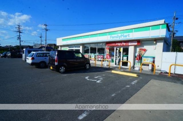 コンビニ　ファミリーマート　山城上狛店（コンビニ）まで390m