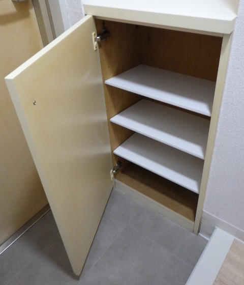 収納　シューズボックス