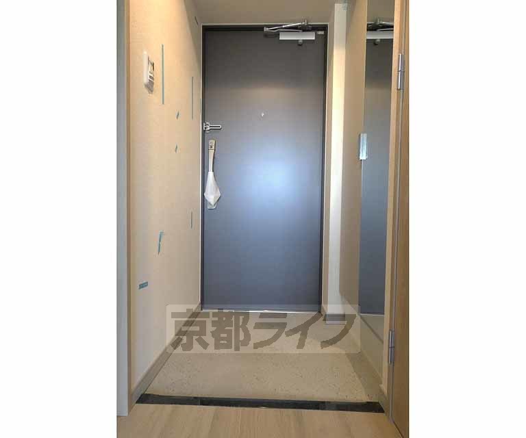 地下鉄烏丸線 九条駅 徒歩6分 7階建 築3年の玄関写真