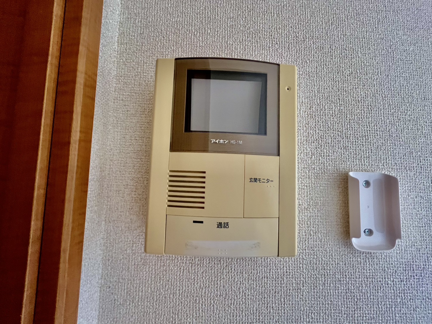 セキュリティ　モニター付きインターホン
