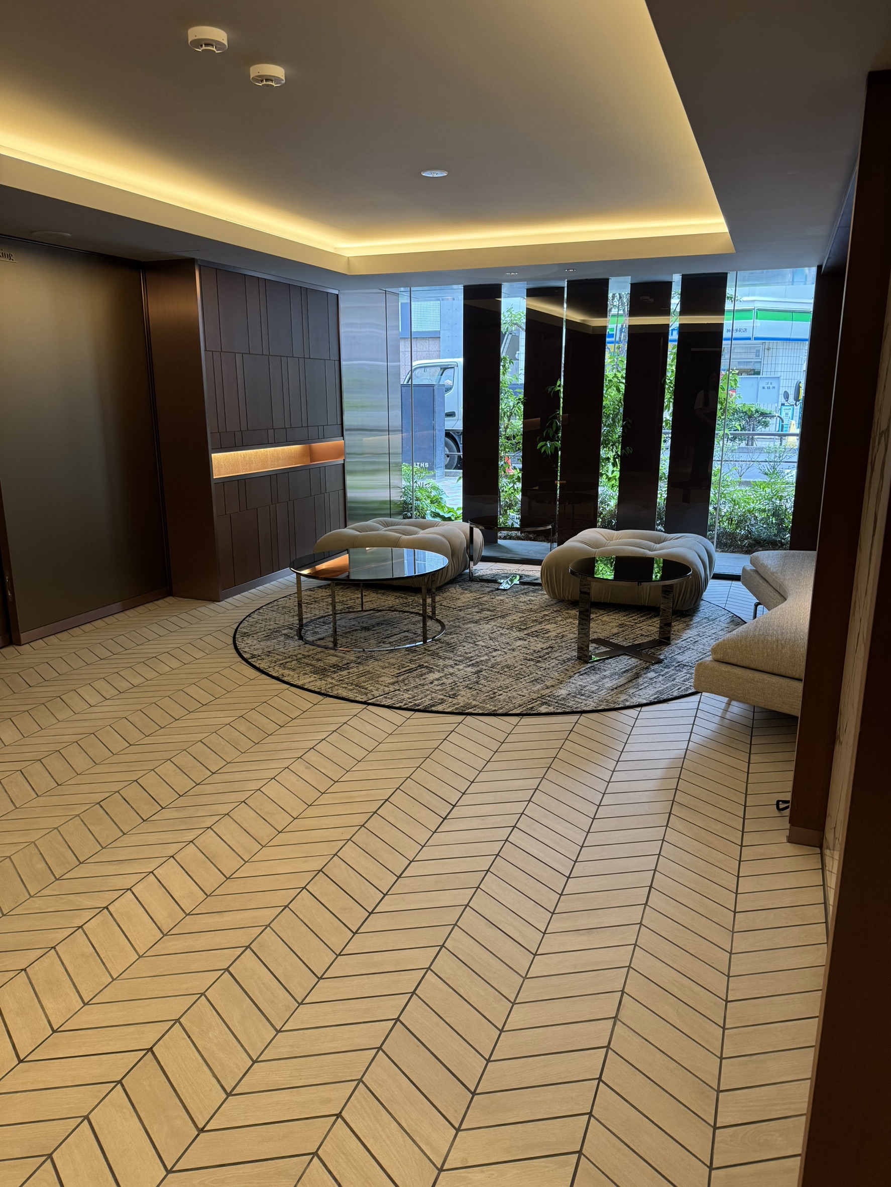 ＪＲ山手線 神田駅 徒歩4分 11階建 築1年の外観写真