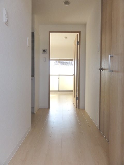 その他　玄関からの眺め