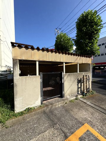 その他　敷地内にゴミ甥場ございます！