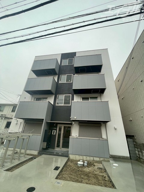 URBAN COURT茨木春日の外観写真