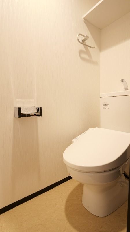 地下鉄中央線 弁天町駅 徒歩7分 15階建 築3年のトイレ写真