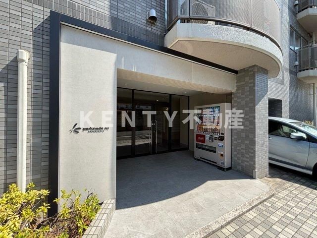 エントランス　建物の内部です