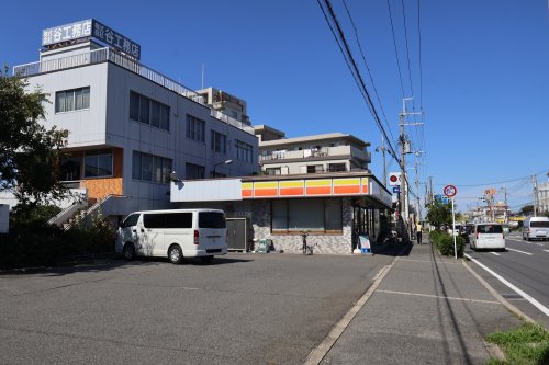 コンビニ　デイリーヤマザキ 松原高見の里店（コンビニ）まで287m