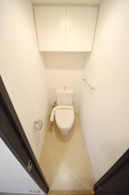 都営三田線 水道橋駅 徒歩2分 13階建 築22年のトイレ写真