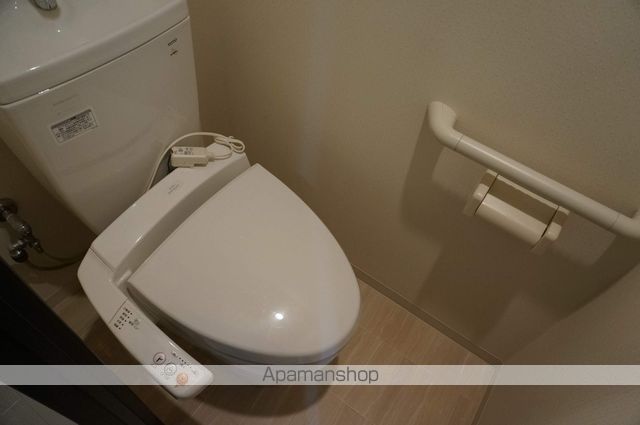 ＪＲおおさか東線 放出駅 徒歩3分 6階建 築17年のトイレ写真
