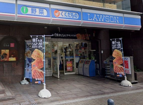 コンビニ　ローソン 太子堂二丁目店（コンビニ）まで75m
