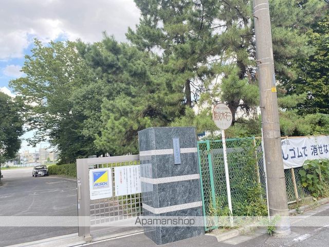 中学校　蕨市立第一中学校（中学校）まで1247m