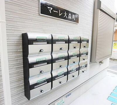 ロビー　メールボックス
