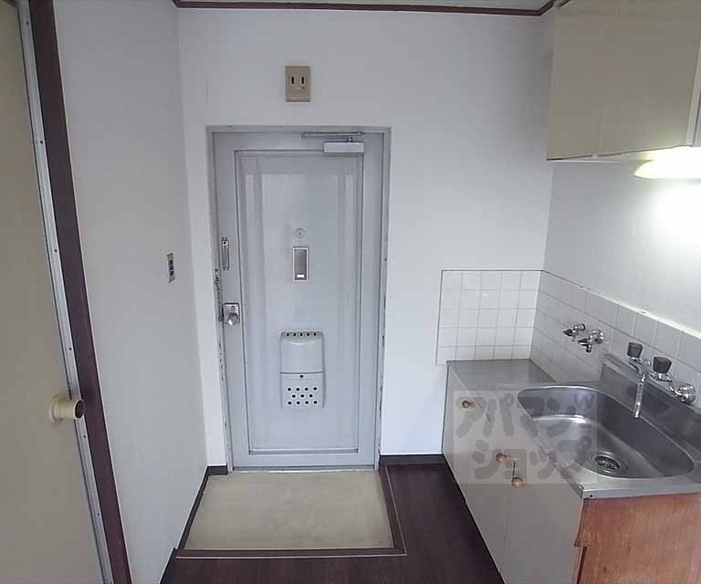 スイング岡崎の玄関写真