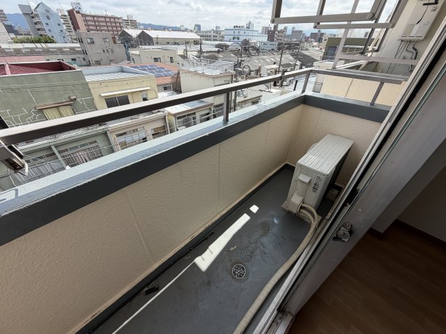 地下鉄千日前線 南巽駅 徒歩9分 5階建 築39年の内装写真