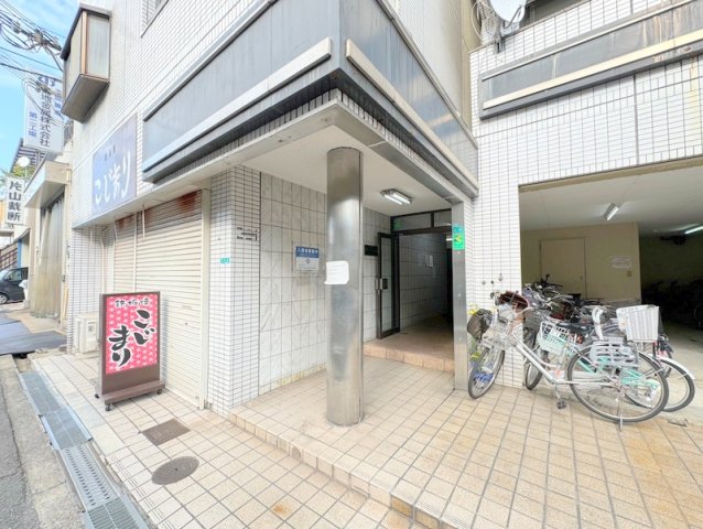 地下鉄千日前線 南巽駅 徒歩9分 5階建 築39年の外観写真