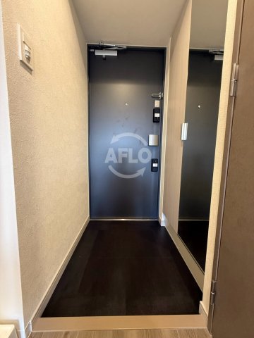 玄関　プレリス大阪今里サヴィア　玄関
