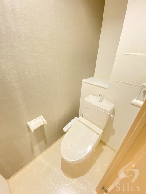 地下鉄御堂筋線 西田辺駅 徒歩8分 3階建 築11年のトイレ写真